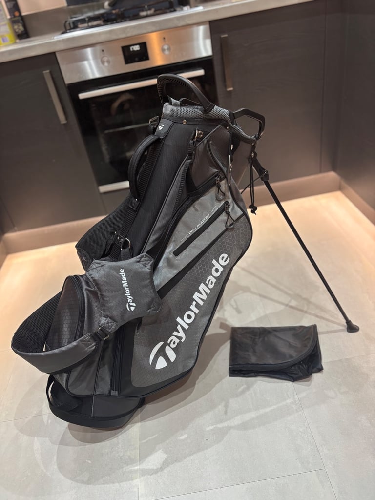 image for Taylormade select plus stand golf bag - mint condition 