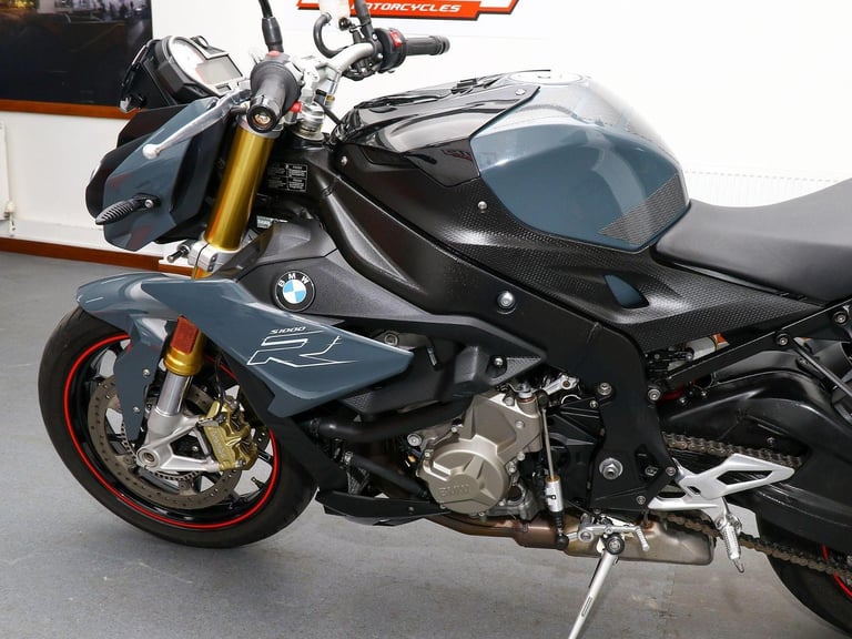 2017 BMW S1000R Sport. ONLY 9,237 MILES. Akrapovic Exhaust. Great Value £7,495