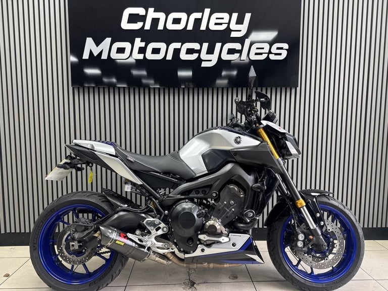 2018 Yamaha MT09Sp naked sport Akrapovic exhaust loads of upgrades