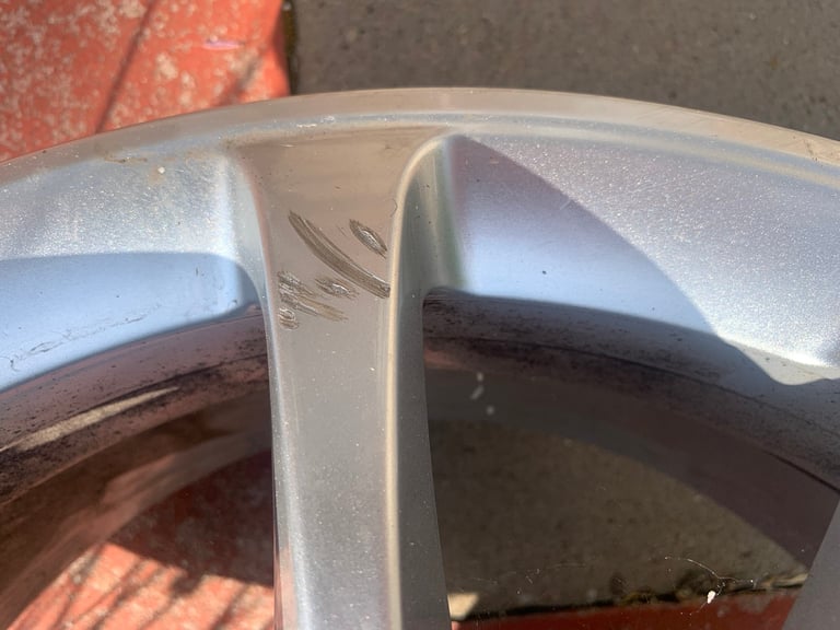 GENUINE MERCEDES A CLASS W177 17" 6.5J SILVER ALLOY WHEEL 