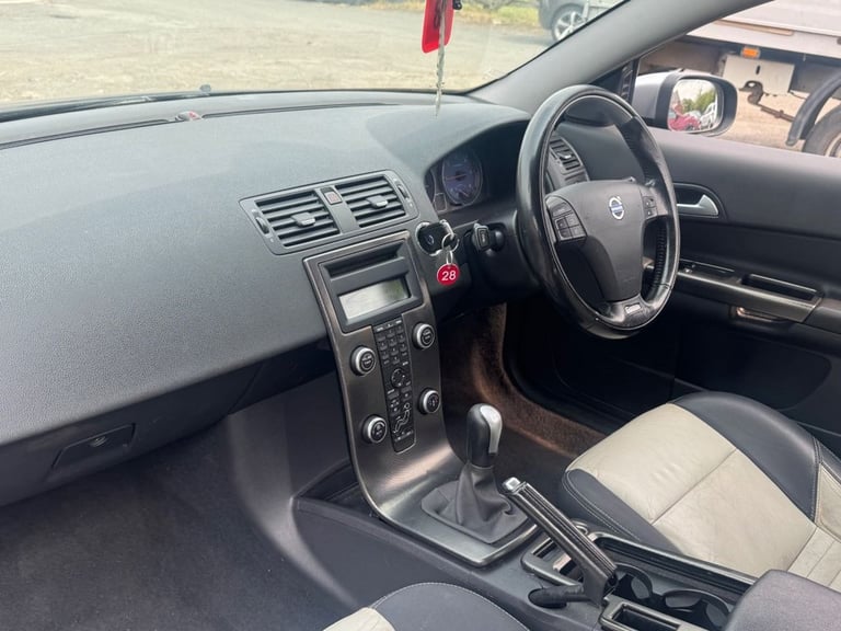 2009 Volvo C30 2.0D R-Design Sport Coupe 2dr Diesel Manual (151 g/km, 134 bhp) Coupe Diesel Manual