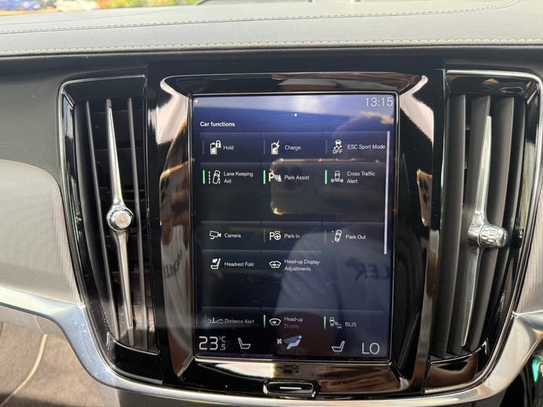 2018 Volvo S90 2.0 T8 Hybrid R DESIGN Pro 4dr AWD Geartronic SALOON Petrol Parallel Phev Automatic
