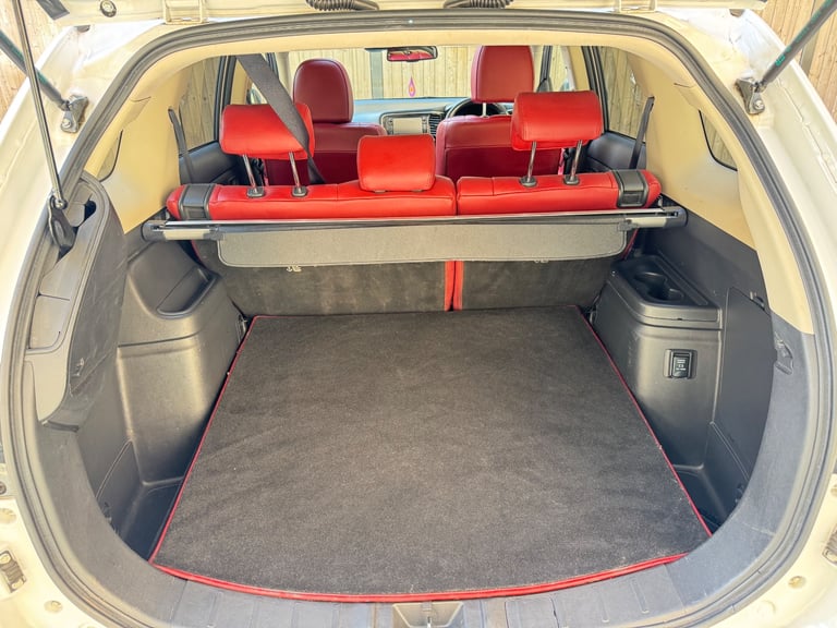 Mitsubishi, OUTLANDER, Estate, 2017, Other, 1998 (cc), 5 doors