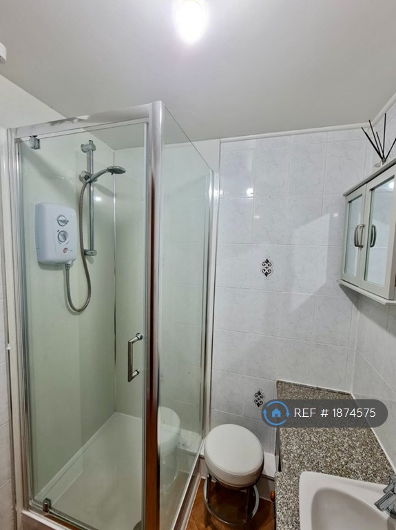 2 bedroom flat in King Street, Dundee, DD1 (2 bed) (#1874575)