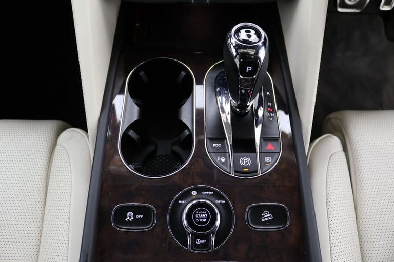 2021 Bentley Bentayga 4.0 V8 Base SUV 5dr Petrol Auto 4WD Euro 6 (s/s) (550 ps) ESTATE Petrol Aut...
