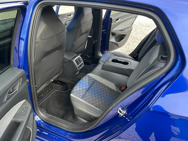 2021 VOLKSWAGEN GOLF MK8 2.0 TSI 320 R 4Motion 5dr DSG