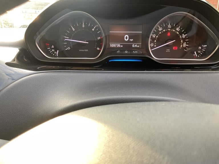 2015 Peugeot 208 1.4 HDi Allure 5dr HATCHBACK DIESEL Manual