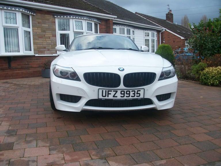 BMW, Z4, Convertible, 2011, Manual, 2497 (cc), 2 doors