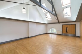 Camberwell SE5: Large Creative Studio / Workspace / Private Office / South London