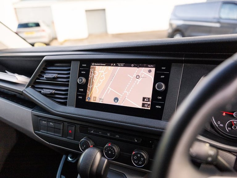 2024 Volkswagen Transporter 2.0 TDI 150 Highline Kombi Van DSG WINDOW VAN DIESEL Automatic