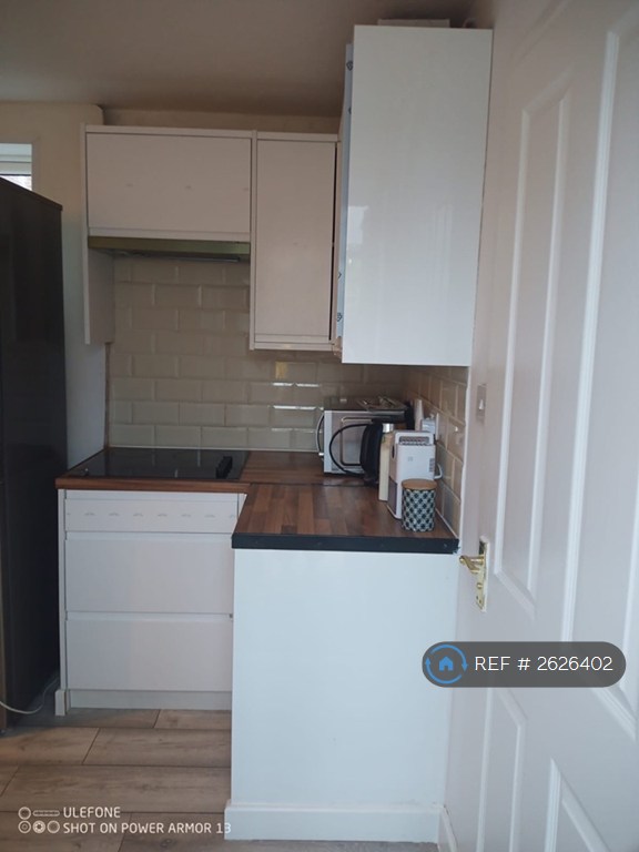 1 bedroom in Barnes Road, Frimley, GU16 (#2626402)