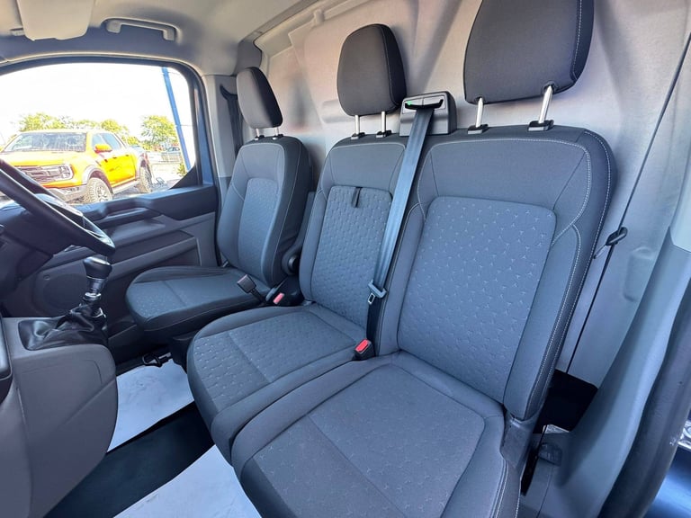 2024 Ford Transit Custom 2.0 EcoBlue 136ps L2 H1 Limited Panel Van DIESEL Manual