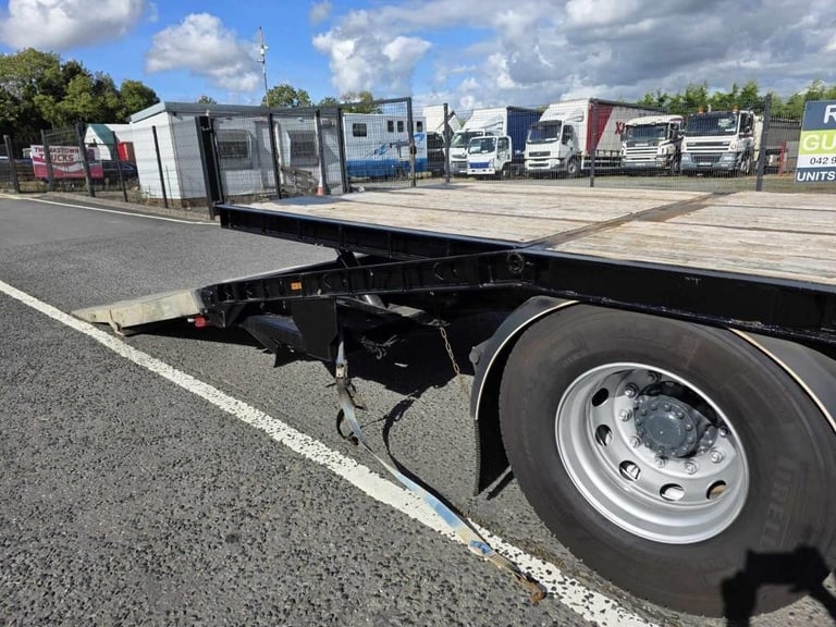 2020 Volvo FM430 8X4 27ft Beavertail/ Flat