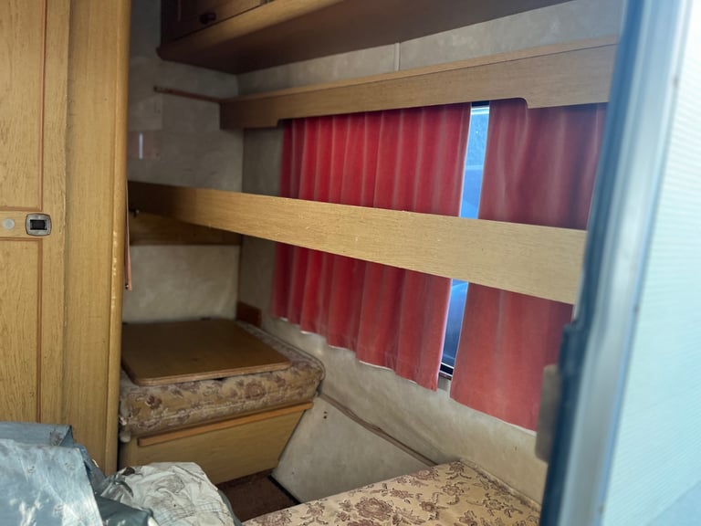 4 berth caravan coachman with awning 
