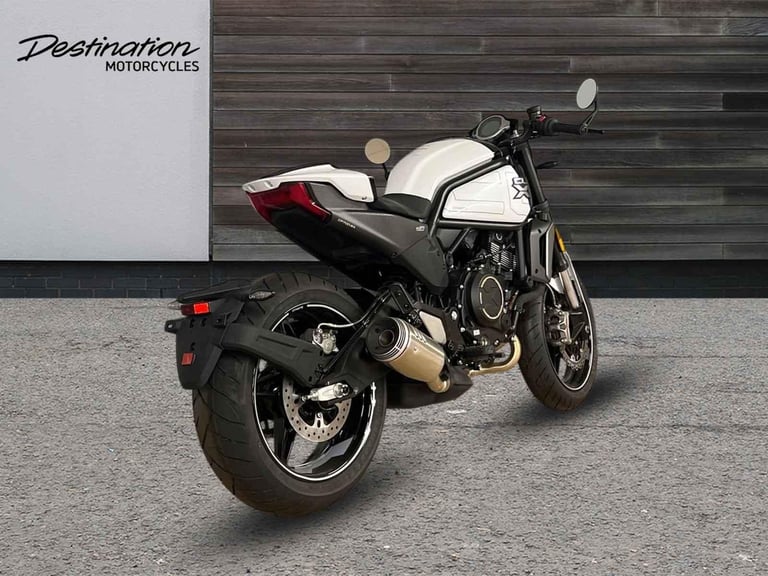 2025 Cf Moto Cl-X 700CL-X SPORT Petrol white 6 Speed