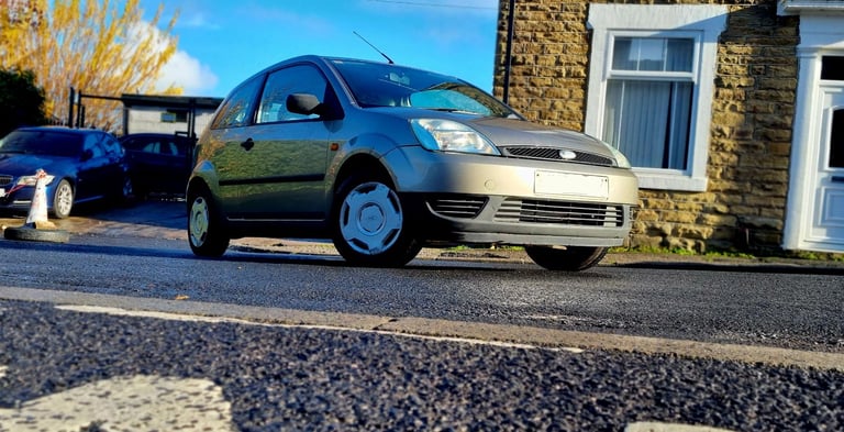 Ford, FIESTA, Hatchback, 2003, Manual, 1242 (cc), 3 doors