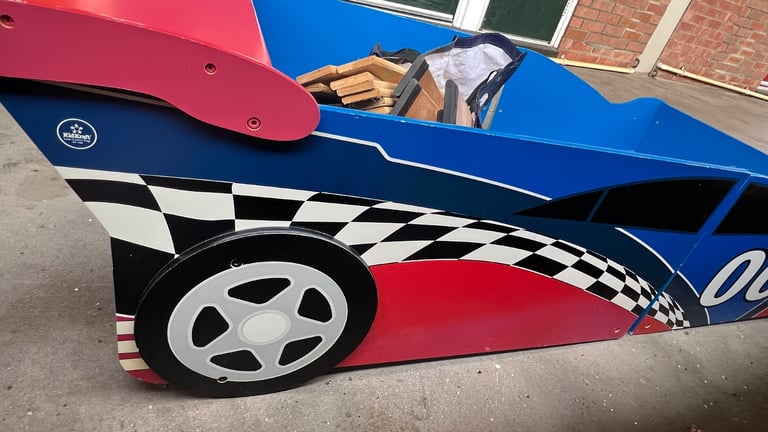 Children’s Race Car Bed