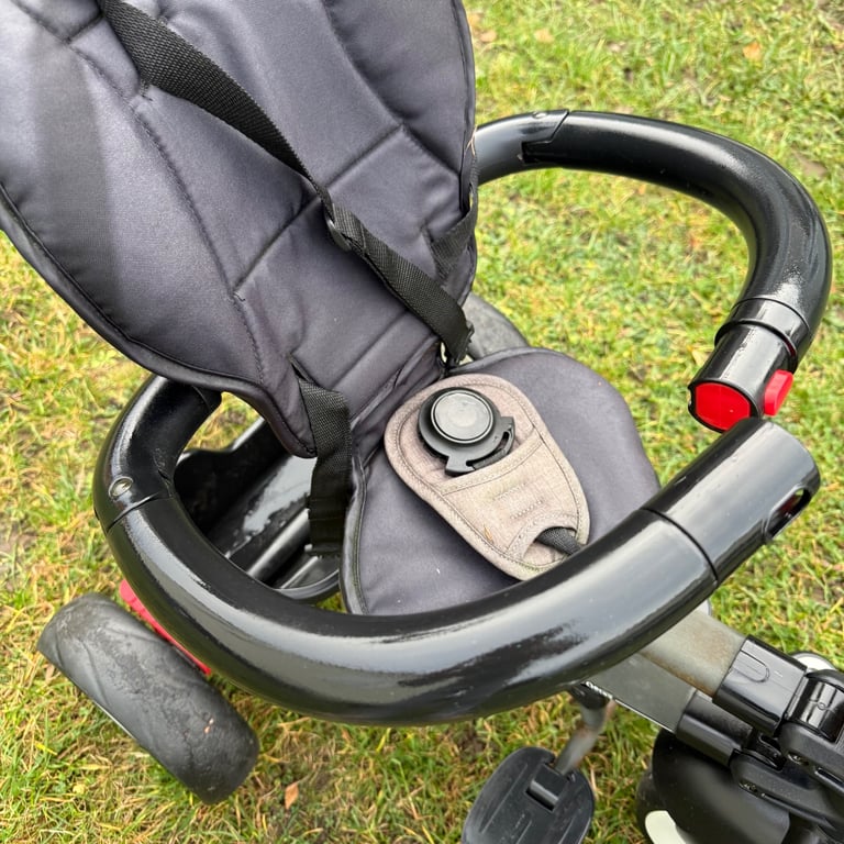 Child’s push trike 