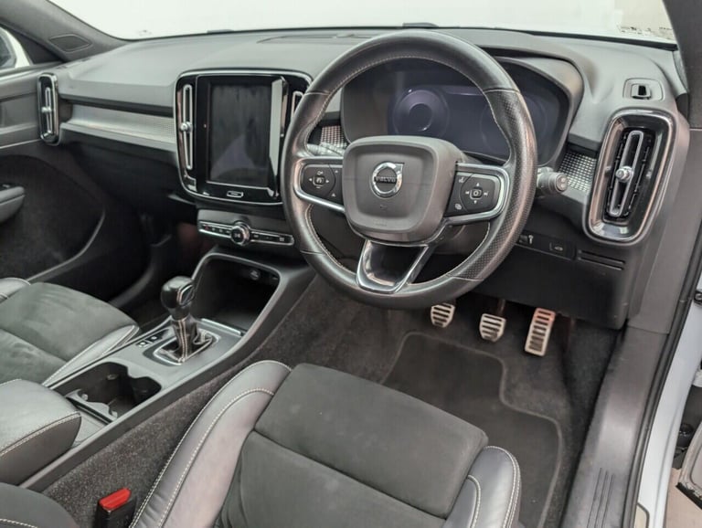 2021 Volvo XC40 1.5 T3 R-Design SUV 5dr Petrol Manual Euro 6 (s/s) (163 ps) BLUETOOTH+NAVIG ESTAT...