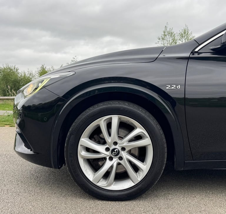 2016 Infiniti Q30 2.2d Premium DCT Euro 6 (s/s) 5dr HATCHBACK Diesel Automatic