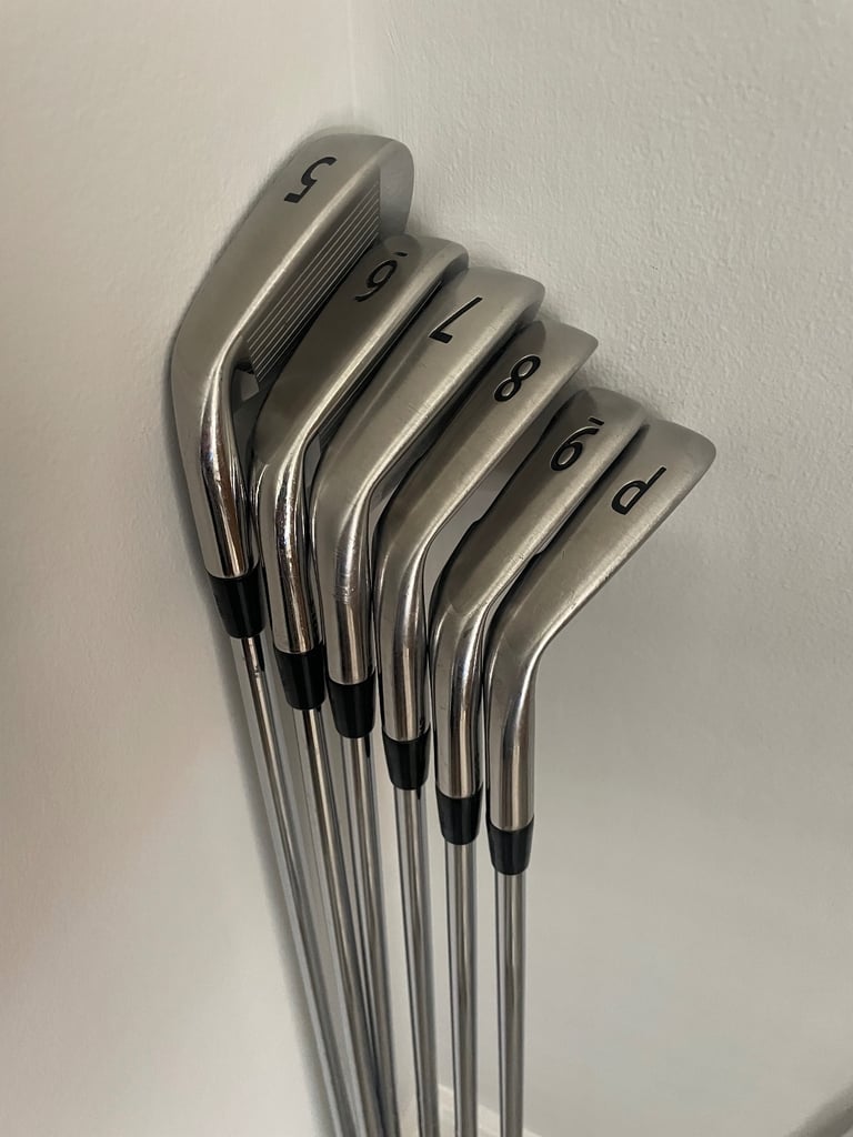 TITLIEST AP1 710 IRON SET STEEL SHAFT