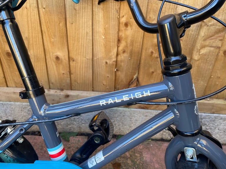 Raleigh pop kids bike 12” wheel
