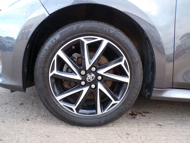 2021 Toyota Yaris 1.5 VVT-h Design Hatchback 5dr Petrol Hybrid E-CVT Euro 6 (s/s) (116 ps) HATCHB...