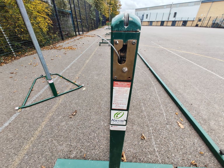 Tennis posts Vermont and Harris 