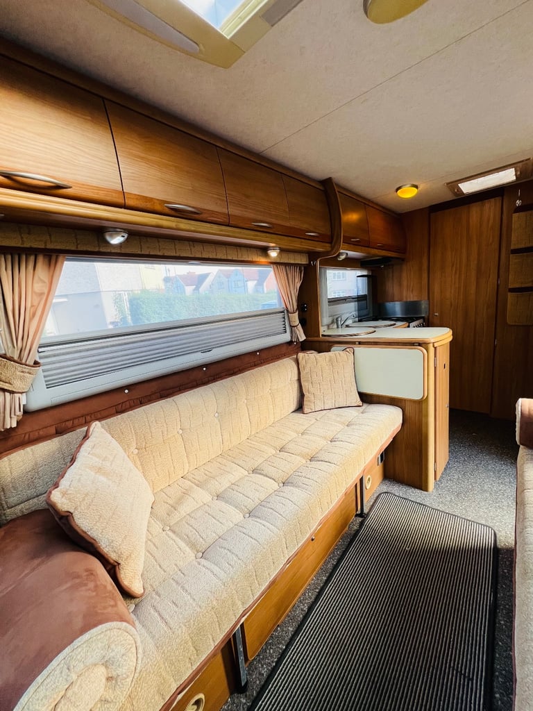 Autocrusie starburst 2005 motorhome