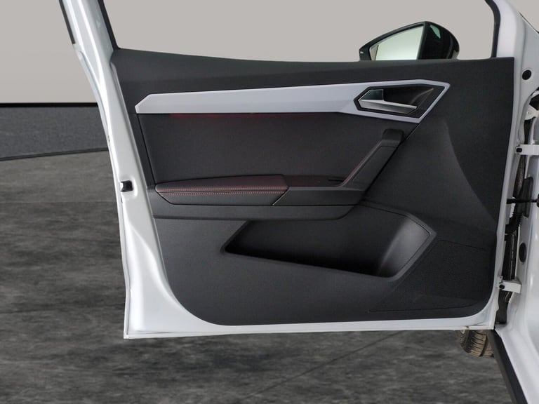 2022 SEAT Arona 1.0 TSI 110 FR Sport 5dr HATCHBACK PETROL Manual