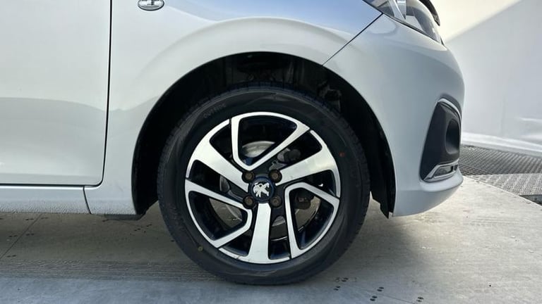 2018 Peugeot 108 1.0 72 Collection 5dr HATCHBACK PETROL Manual