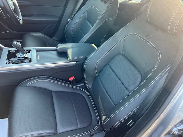 2019 Jaguar XE 2.0d R-Dynamic SE 4dr Auto SALOON Diesel Automatic