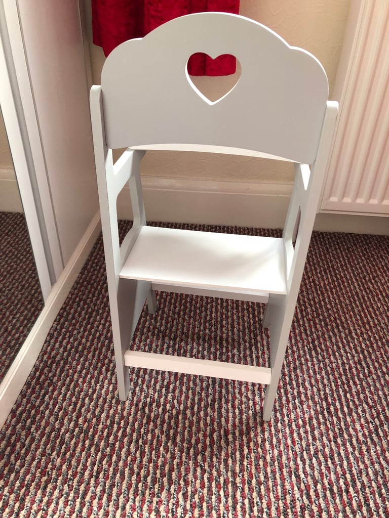 Toy highchair and bunkbed