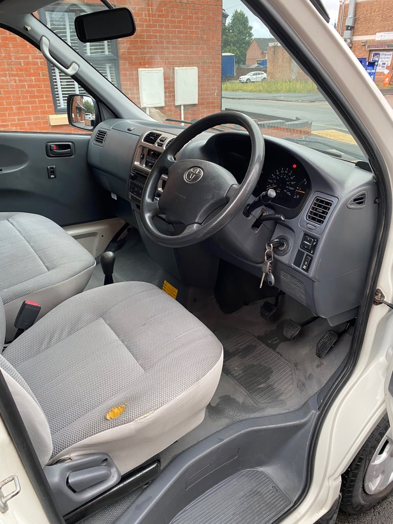 Toyota, HIACE, Panel Van, 2008, Manual, 2494 (cc)