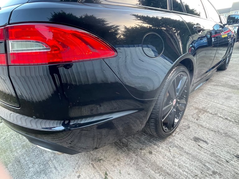 2015 Jaguar XF 2.2 D R-SPORT BLACK SPORTBRAKE ESTATE 5-Door 1 OWNER CAR