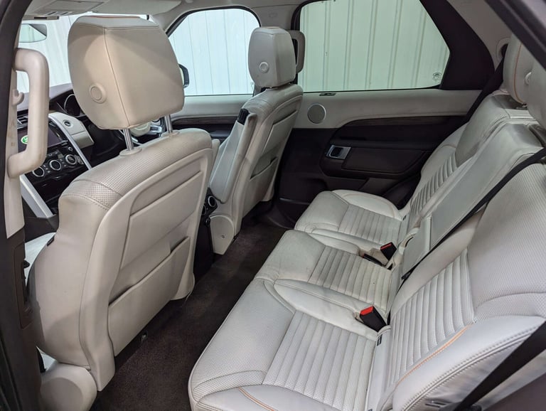 2017 Land Rover Discovery 2.0 Discovery HSE SD4 Auto 4WD 5dr SUV Diesel Automatic