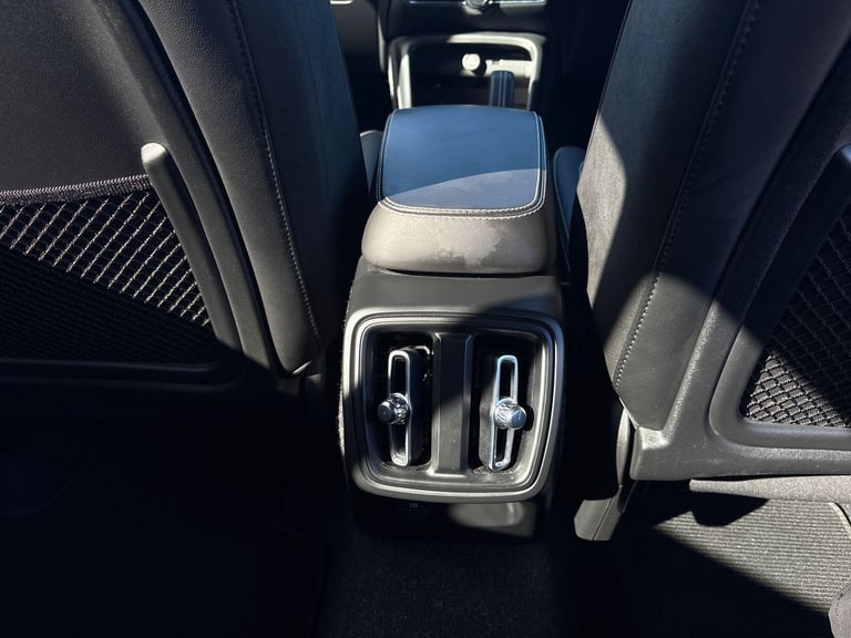 2020 Volvo XC40 1.5 T3 [163] R DESIGN 5dr Geartronic Estate PETROL Automatic