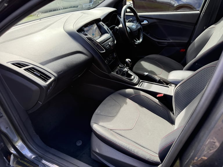 2018 Ford Focus 1.0 EcoBoost 140 ST-Line Navigation 5dr HATCHBACK Petrol Manual
