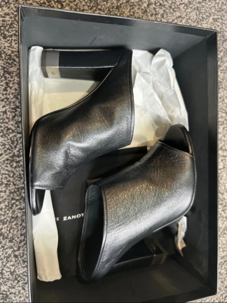 image for Guiseppe Zanotti Kesi sandals  RRP £590