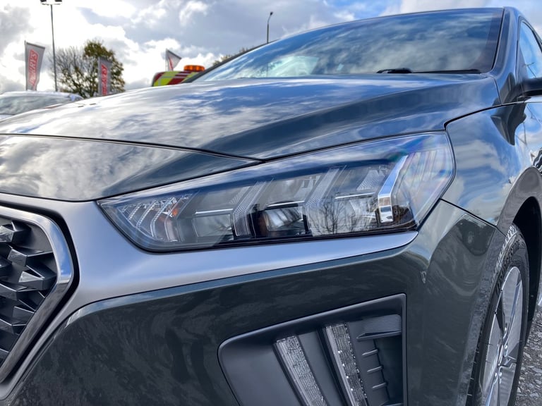 2022 Hyundai IONIQ 1.6 GDi Hybrid Premium 5dr DCT Hatchback PETROL/ELECTRIC Automatic
