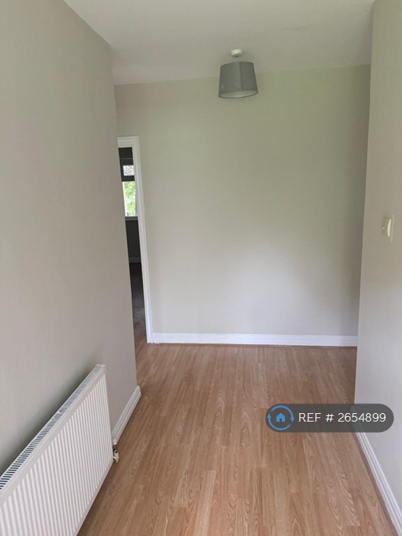 2 bedroom flat in The Avenue, Wembley, HA9 (2 bed) (#2654899)