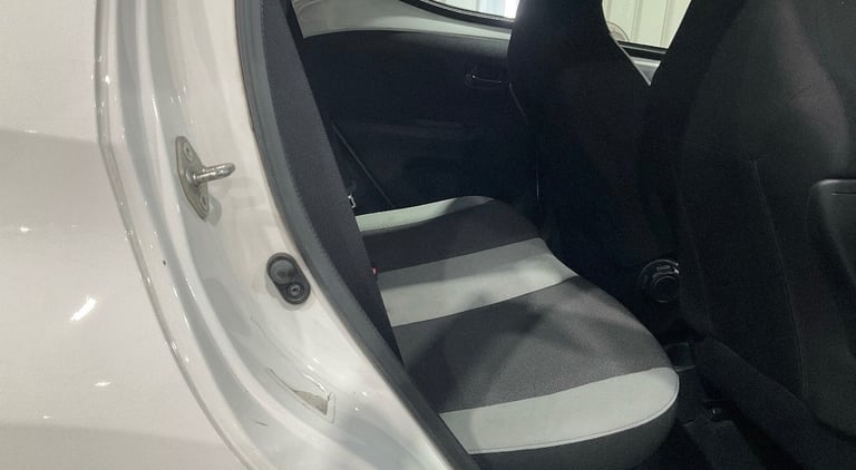 2016 Toyota, AYGO, Hatchback, Manual, 998 (cc), Petrol 5 doors Excellent Condition 