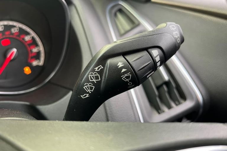 2013 Ford Focus 2.0T ST-3 5dr HATCHBACK PETROL Manual