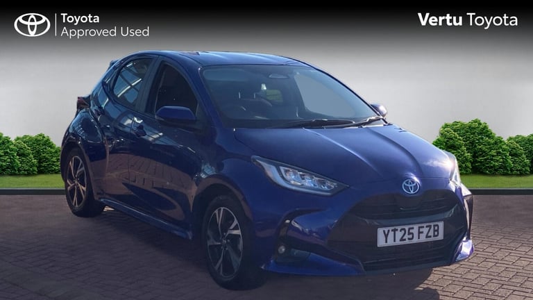 2025 Toyota Yaris 1.5 Hybrid Design 5dr CVT HATCHBACK PETROL/ELECTRIC Automatic