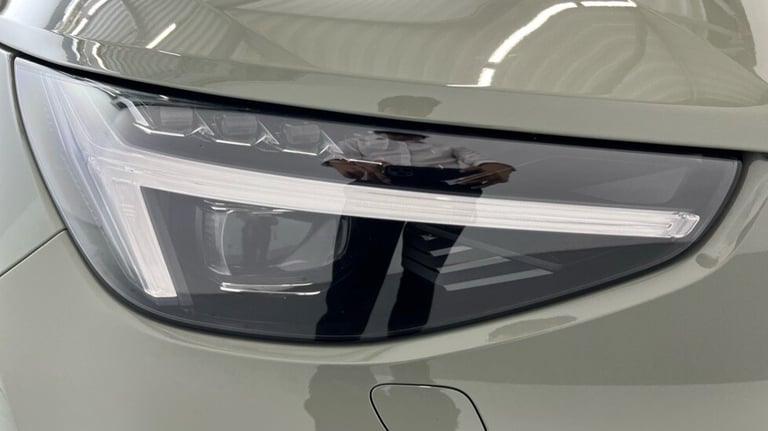 2024 Volvo XC40 Ultra, B3 Mild hybrid, Petrol, Bright (Blond Leather, Panoramic Sunroof) Estate P...