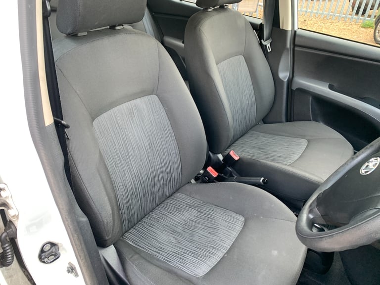 2012 Hyundai i10 1.2 Classic 5dr HATCHBACK Petrol Manual