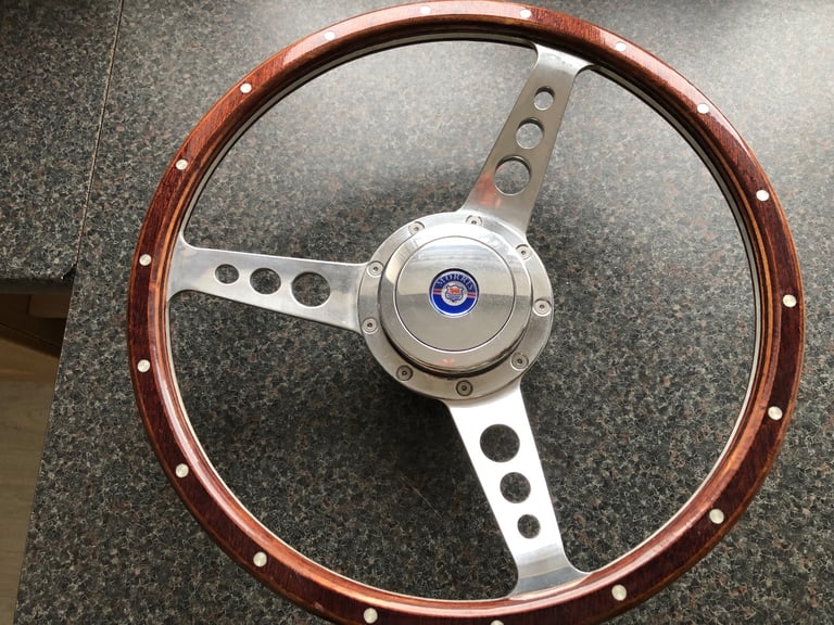 Retro steering wheel 