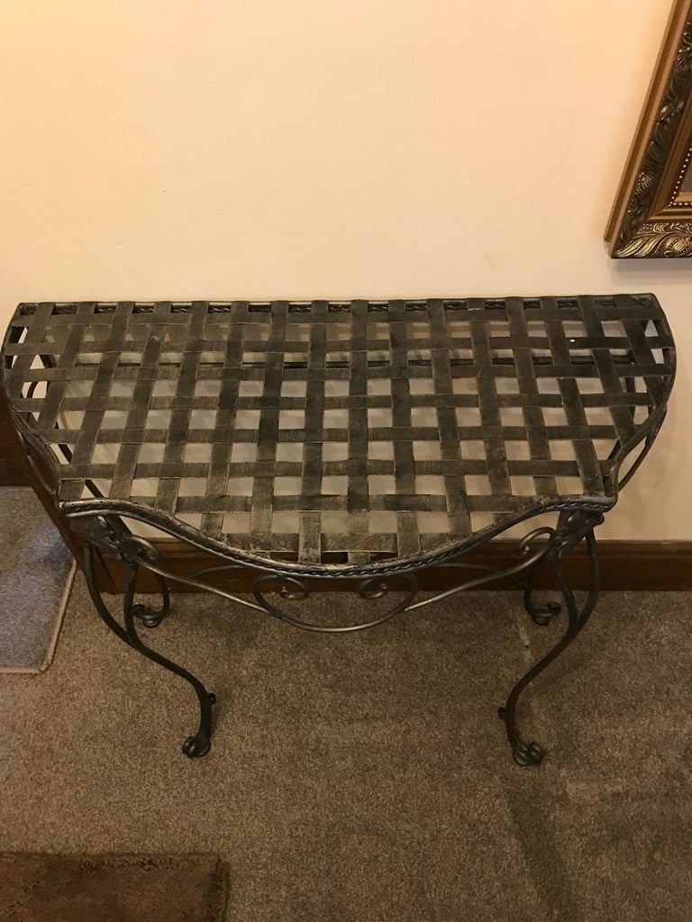 Metal half table