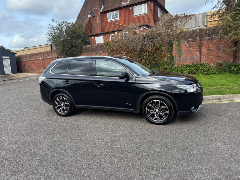 2014 Mitsubishi Outlander 2.2 DI-D GX4 SUV 5dr Diesel Manual 4WD Euro 5 (s/s)