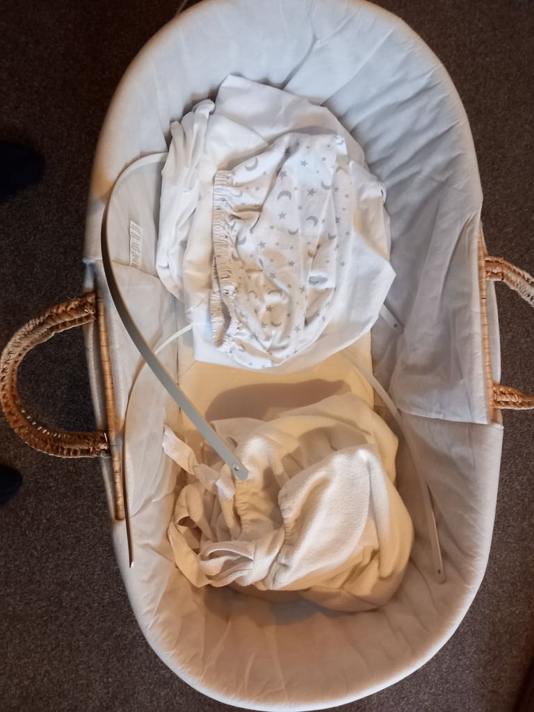 'REDUCED'Moses basket, stand and bedding complete.